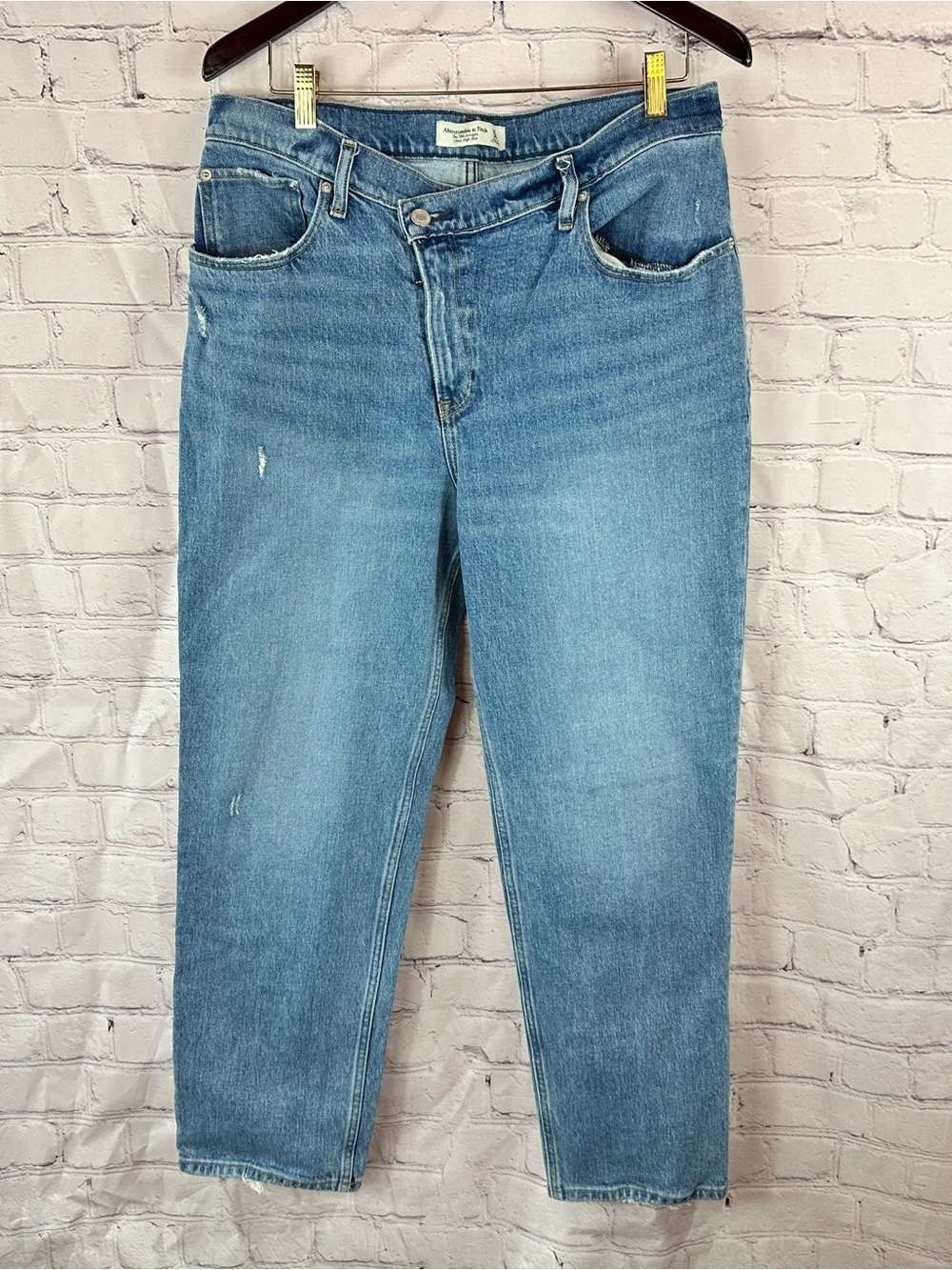 Abercrombie & Fitch ultra High Rise 90's Straight Jeans women 14 distressed